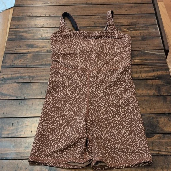 Brown Leopard-Print Fitted Romper - Picture 4 of 9